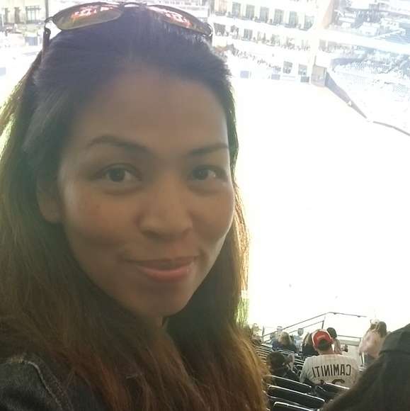 Meet your Posher - Picture 4 of 5